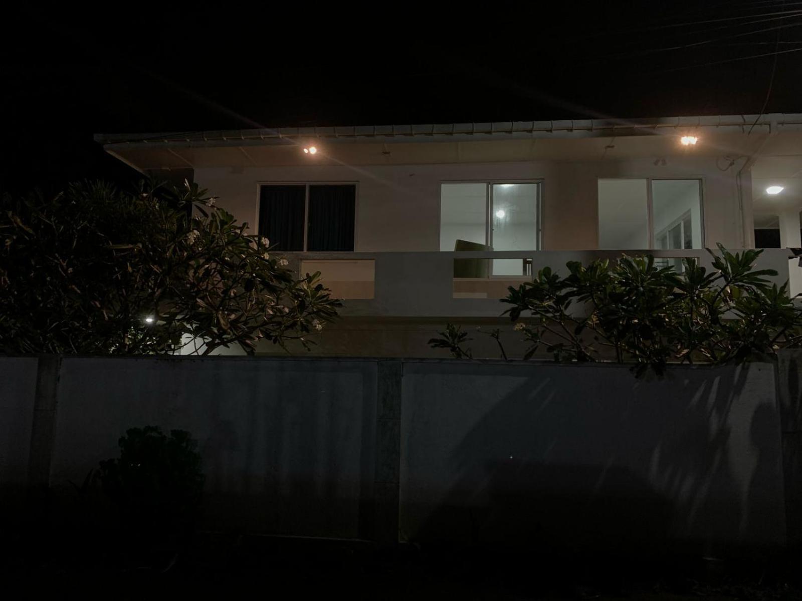 Ayu Hostel 앰발랑고다 외부 사진